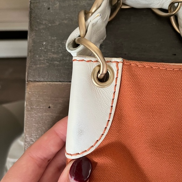 Chanel Chunky Chain Shoulder Bag - Picture 8 of 14